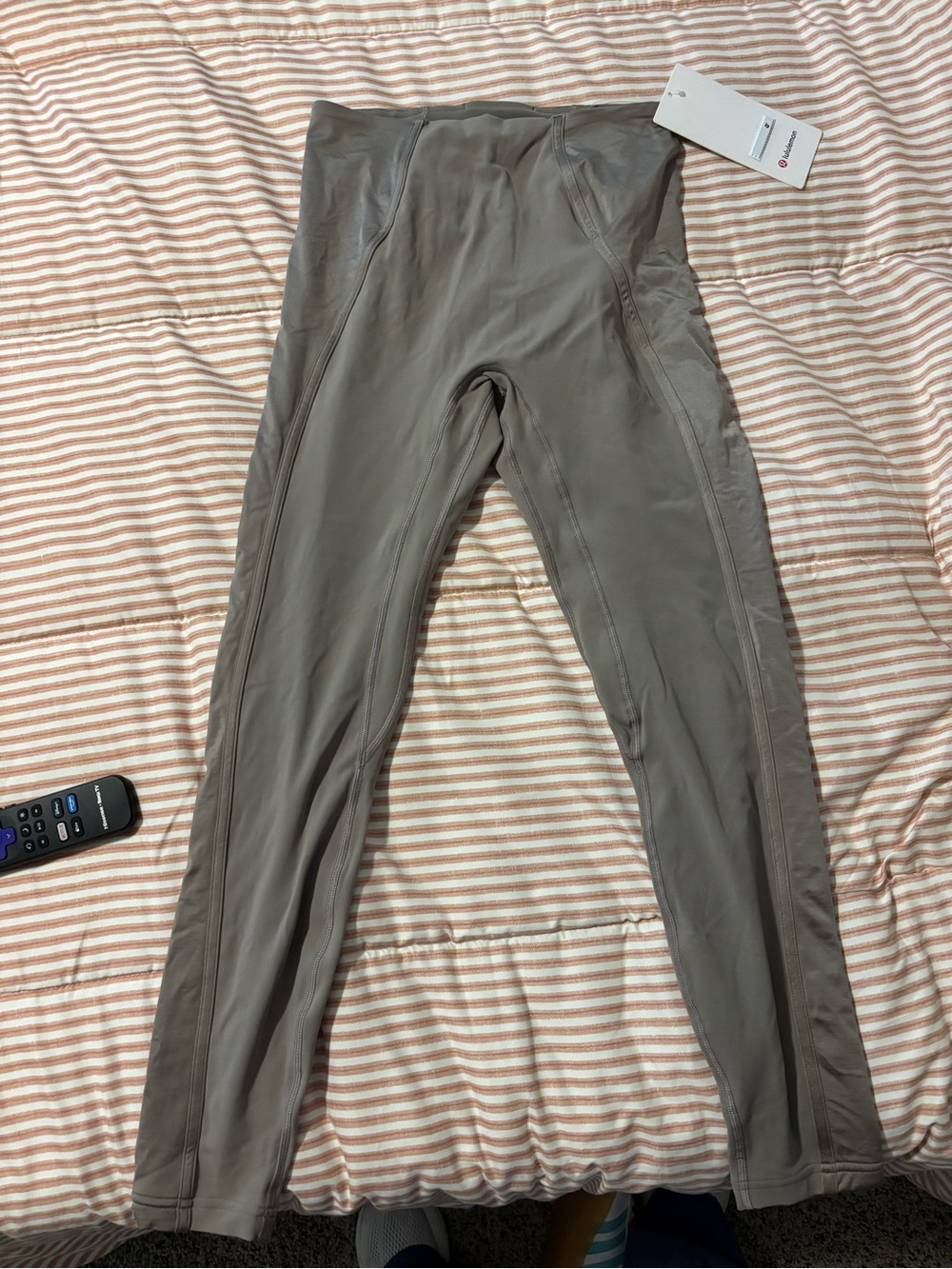 lululemon athletica leggings in Taupe